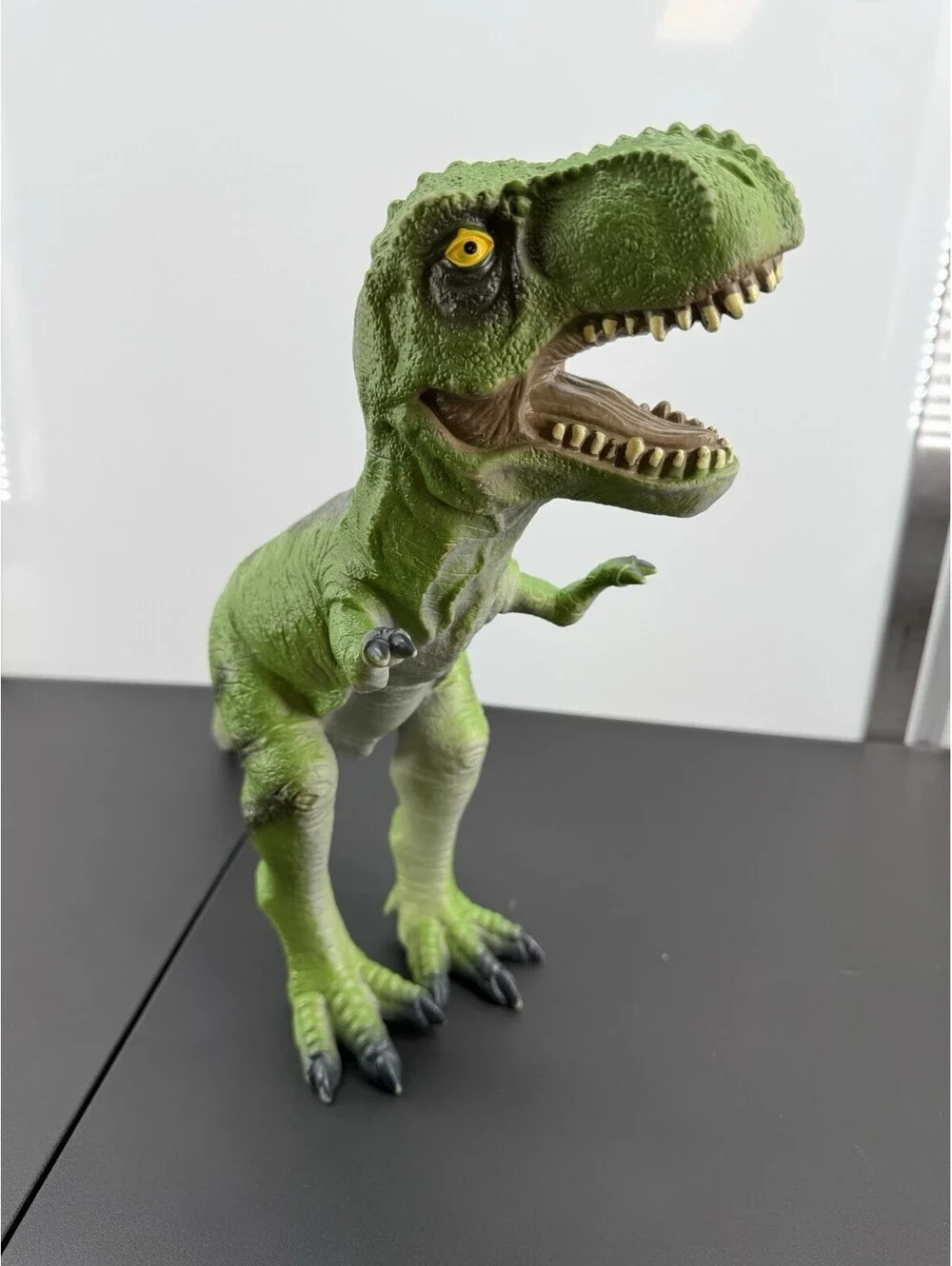 Toys R Us Tyrannosaurus Rex Dinosaur Figure Toy Green Plastic 21” Soft Rubber